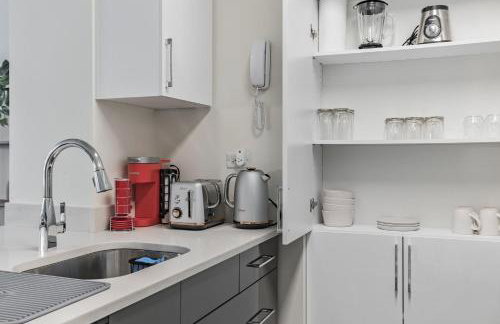 FiDi Studio w Work Setup by Anyplace - 11419 - Foto 14