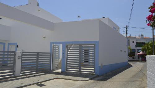 MORADIA NOVA E COMPLETA A 350 MTRS. PRAIA - Foto 1