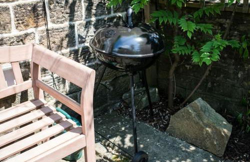 Beautiful Country Cottage - Photo 32