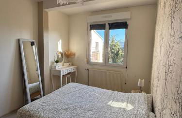 Appartement proche gare avec terrasse - Foto 9