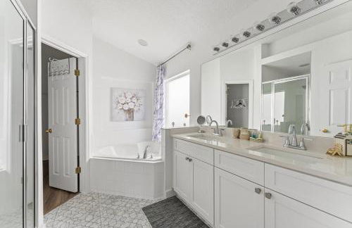 4 BR No carpet Just Remodeled Unit SR1205 - Foto 37