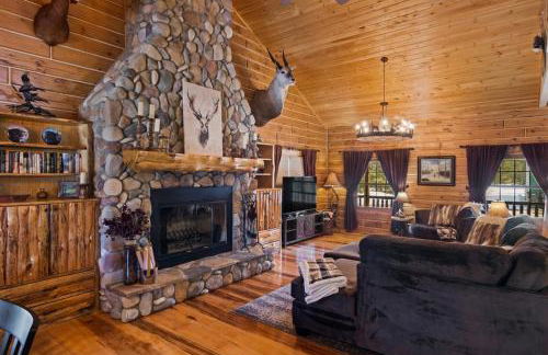 Weatherwood - Gorgeous Luxury Cabin with Spa! - Foto 19