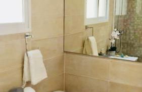 Boutique Apartment by the Sea - Photo 51