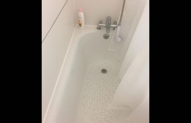 Small Modern Comfortable 2 Bedroom Apartment - Cmyr - Foto 23