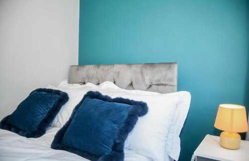 2ndHomeStays- Willenhall-A Serene 3 Bed House with a Garden View-Suitable for Contractors and Families-Sleeps 9 - 7 mins to J10 M6 and 21 mins to Birmingham - Foto 34