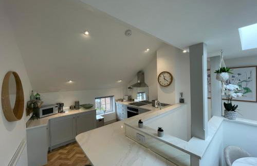 Lees Lookout Holt ,2 bedroom luxury apartment with private parking - Foto 9