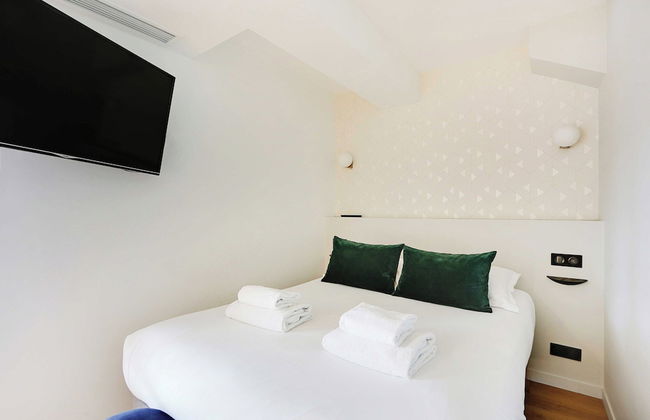 Apartment for 6 People in Paris - Photo 3