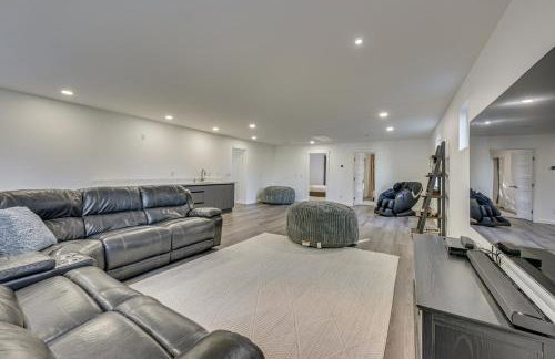 Waterfront Patio! Stylish Family Home in Everett - Photo 12