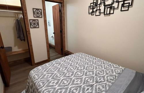 Urban OASIS Inspired by the 80s Unit 1 - Photo 2