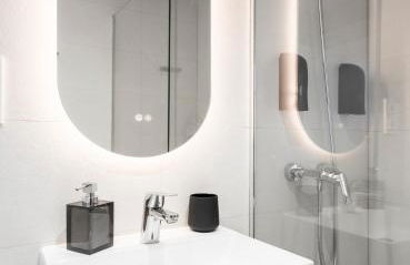 Ronda Suites junto estación tren y hospitales - Foto 11