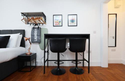 New Lodge Studios with Full Kitchen and Parking - Foto 65