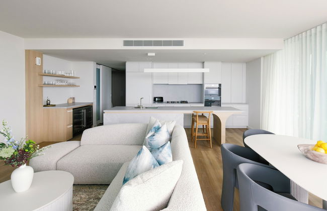 Kirra Point Holiday Apartments - Photo 24