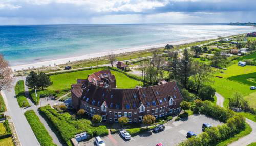 Terrassen-Fewo "Ankerplatz" direkt am Ostseestrand inkl Schwimmbad - Foto 3