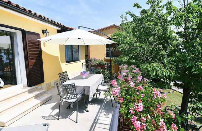 Charming Holiday Home With Terrace and Garden - One Bedroom Holiday Home - Foto 16