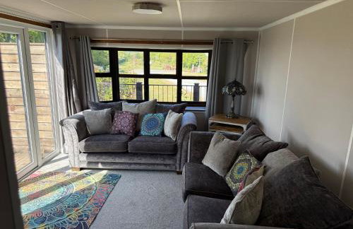 Couple’s Lodge With Hot Tub - Foto 8