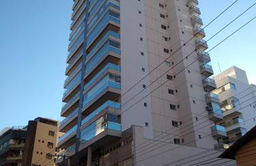 Edf Gil Nogueira - Praia do Morro - GUARAPARI - ES - Brasil - 4º Andar TELA Proteção - FRENTE Sol Manhã - 02 quartos com Split - WIFI - Varanda Gourmet com CHURRASQUEIRA - 02 elevadores - 01 Vaga - PISCINA - Sauna - Portaria 24 HRS - 50m da Praia do Morro - Photo 2