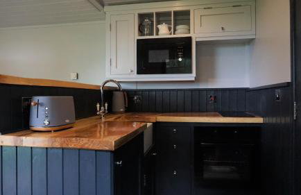 Little Acorn - Luxury shepherd's hut / lodge with private hot tub and garden - Foto 6