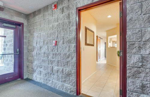 Walk to Golf and Beach Queens Bay Resort Condo - Foto 19