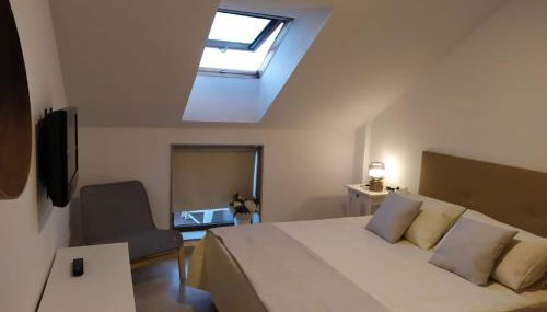 ATICO A 3 KM DE SANXENXO CON PISCINA Y GARAJE - Foto 3