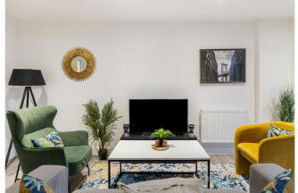 A Splash of Color: Spacious & Funky 3-BR Flat - Foto 26