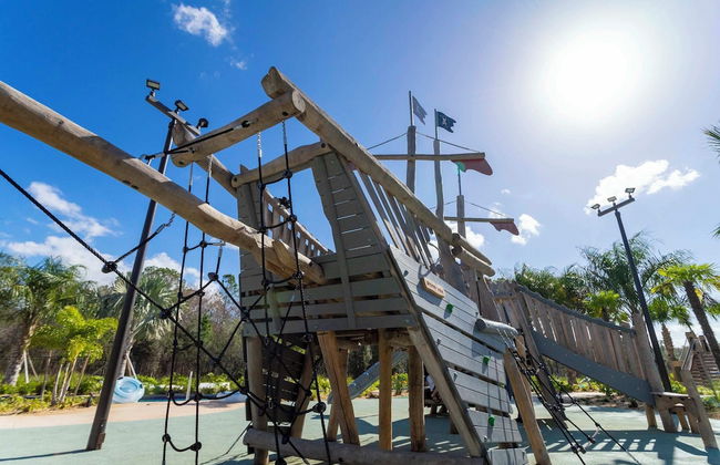 Gorgeous 4 Bd w Pool at Storey Lake Resort 4277 - Photo 11