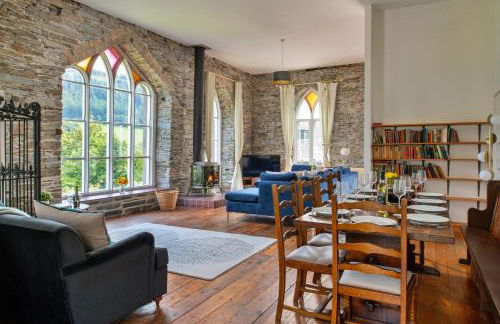 Finest Retreats - Luxury Converted Chapel with Hot Tub & Games Room - Photo 12