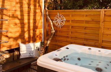 Zirkuswagen mit Outdoor Whirlpool und Garten - Foto 14