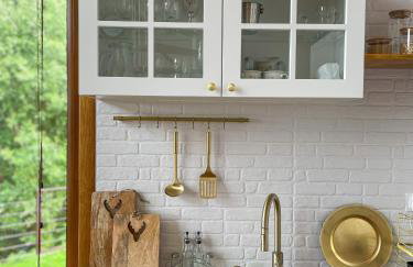 Zloty, a Skromny - ogrodzony domek z jacuzzi i widokiem na jezioro - Foto 7