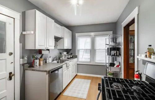 Lakewood Bed & Biscuit - Pet Friendly - Mins to LKWD Park - Foto 12