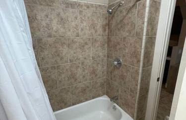 2 King Beds! Fantastic Stylish Bungalow home! - Foto 3