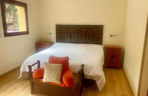 Chalet con piscina vistas y salida a parque natural - Foto 8