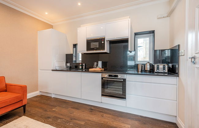 Chesham Court - Photo 50