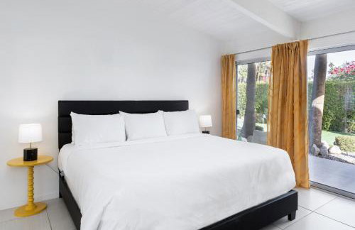 Far Far Away in Vista Las Palmas by ACME House Company - Foto 5