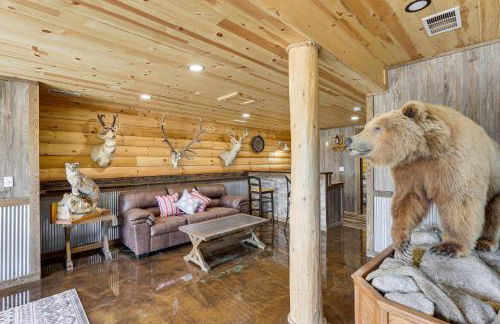 Peaceful Wyoming Cabin with Spacious Deck and Wet Bar! - Foto 12