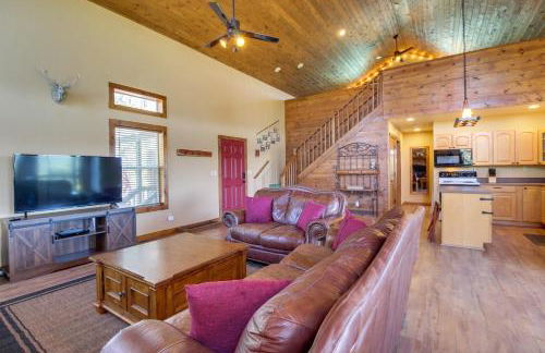 Mtn-View Hilltop Hideaway with Deck in Show Low - Foto 5