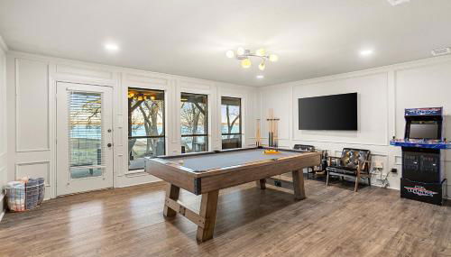 Cosy Waterfront Home - Photo 2