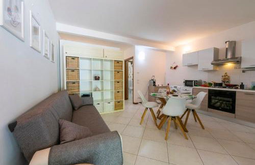 Niko's House Salò at 200m from Lake - Happy Rentals - Foto 15