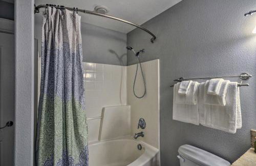 Chic Battle Ground Apartment about 18 Mi to Vancouver! - Foto 18