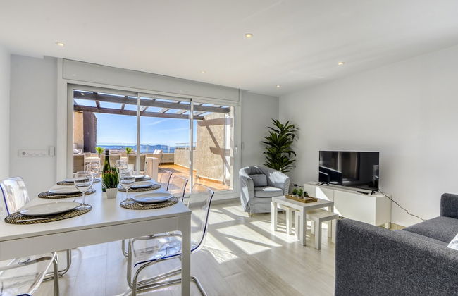 Apartment in Roses Near Rock Beach - Photo 30