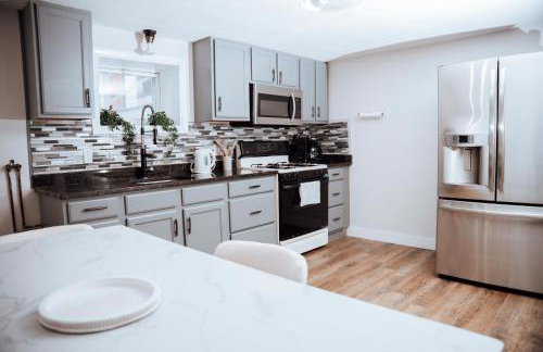 Two Bedroom Apartment Near Downtown Boston with Free Parking - Foto 27