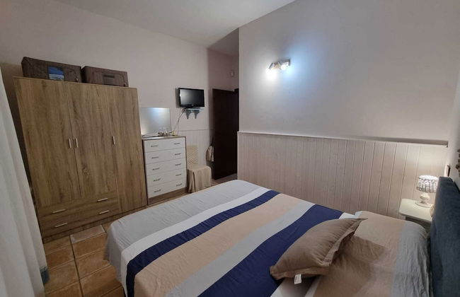 Comfortable Holiday House Close to the sea Down - Photo 2