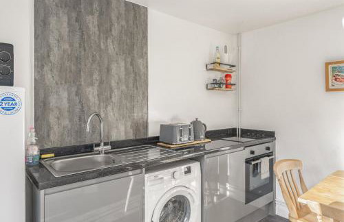 Badger Haven, Apartment 2 - Photo 9