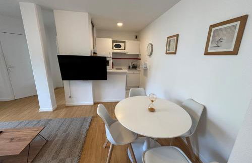 F2 calme et lumineux avec balcon au cœur du Vieux Lille - Foto 17