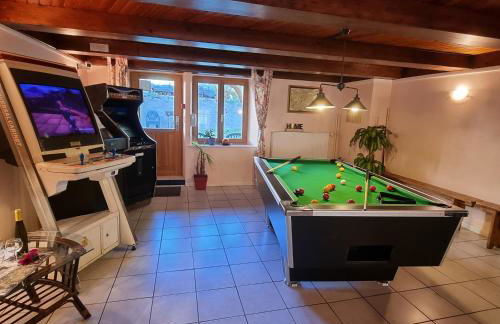 Gite Bruyère, 2 à 5 personnes avec salle de jeux et SPA dans la résidence - Foto 24