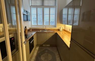 Luxury Moffat Apartment - High End Furnishing - Foto 12