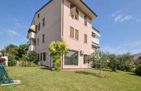 Gorgeous Apartment In Ospedaletto Di Pescant - Foto 11