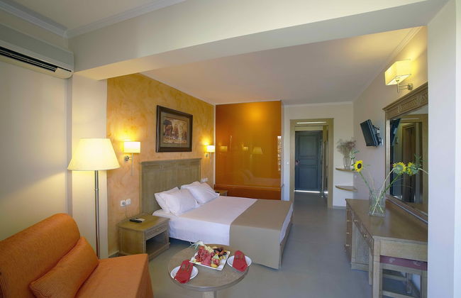 Atlantis Beach Hotel - Foto 9