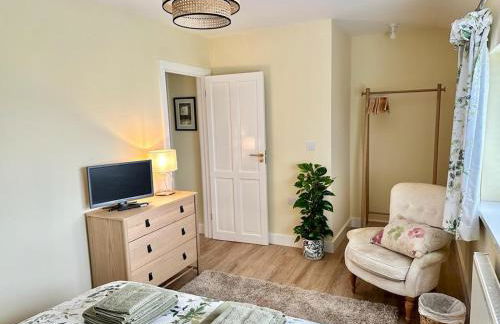 Pembroke Dock Hidden Gem - Pass the Keys - Photo 27