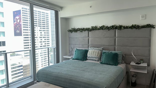 Designer Studio Downtown Miami with Rooftop Pool and Gym - Foto 4, Habitación