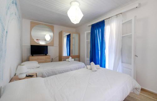 Blue House - Recently renovated - Foto 14